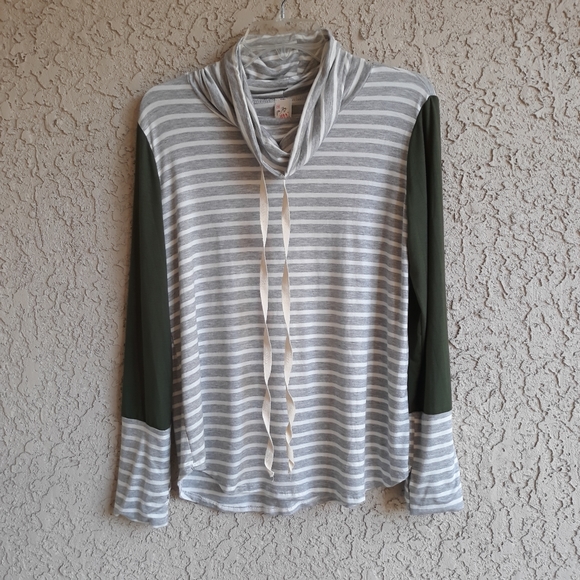 Striped Cowl Neck Shirt - Picture 3 of 5